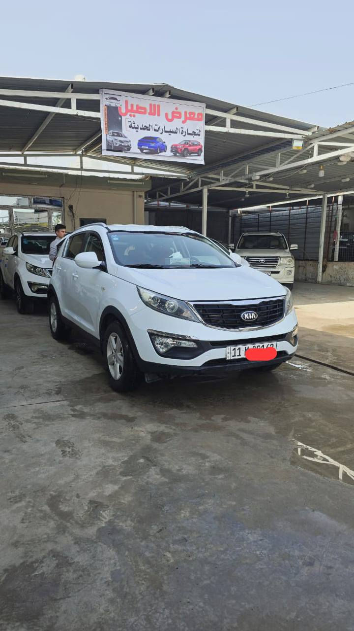 للبيع أو مراوس حسب القناعة
سبورتج موديل 2016 كفالة عامة من صبغ وتبديل كير ومحرك 2000 دوش بلادي ماشية 107 الف حقيقي 
سبير شركة بعدة مانازل لسيارة كلش حلوه ونضيفة 
رقم بغداد لجديد بسمي هزة وسنوية وفحص كلة جديد 
لسعر 165 وبيهة مجال العنوان بغداد لوسفية قرب محطت ناحية الرشيد 
ايي استفسار اتصل لخاص مغلق 📵 
‏‪***********‬‏ . عباس الحميري
