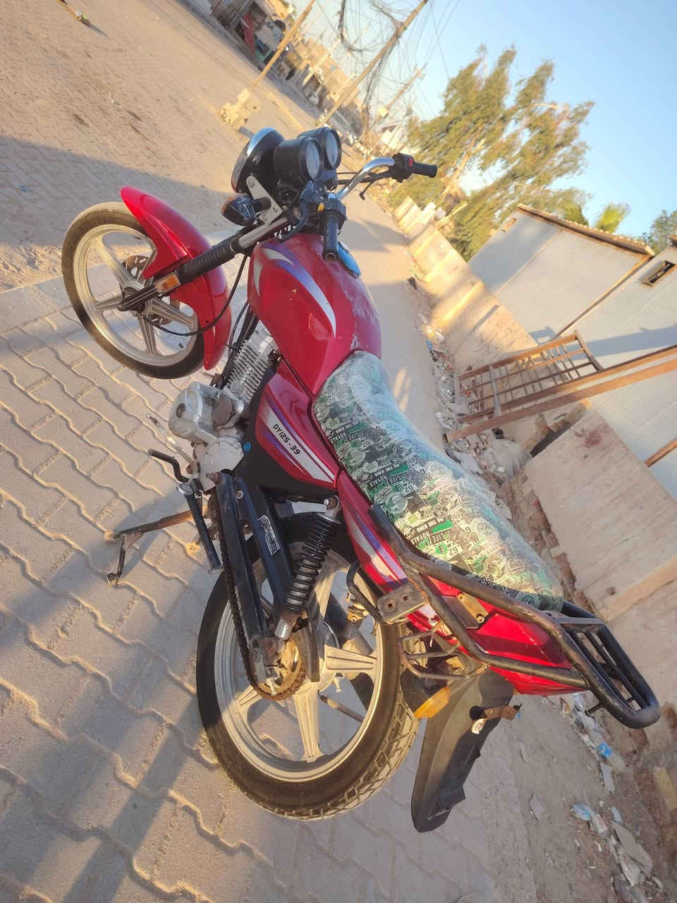 دايون عضم للبيع كلك ماعيزه برغي تنكر سلف وتروح
السعر 600 وبيه مجال 
المكان نجف الاشرف / قضاء المشخاب 
***********
