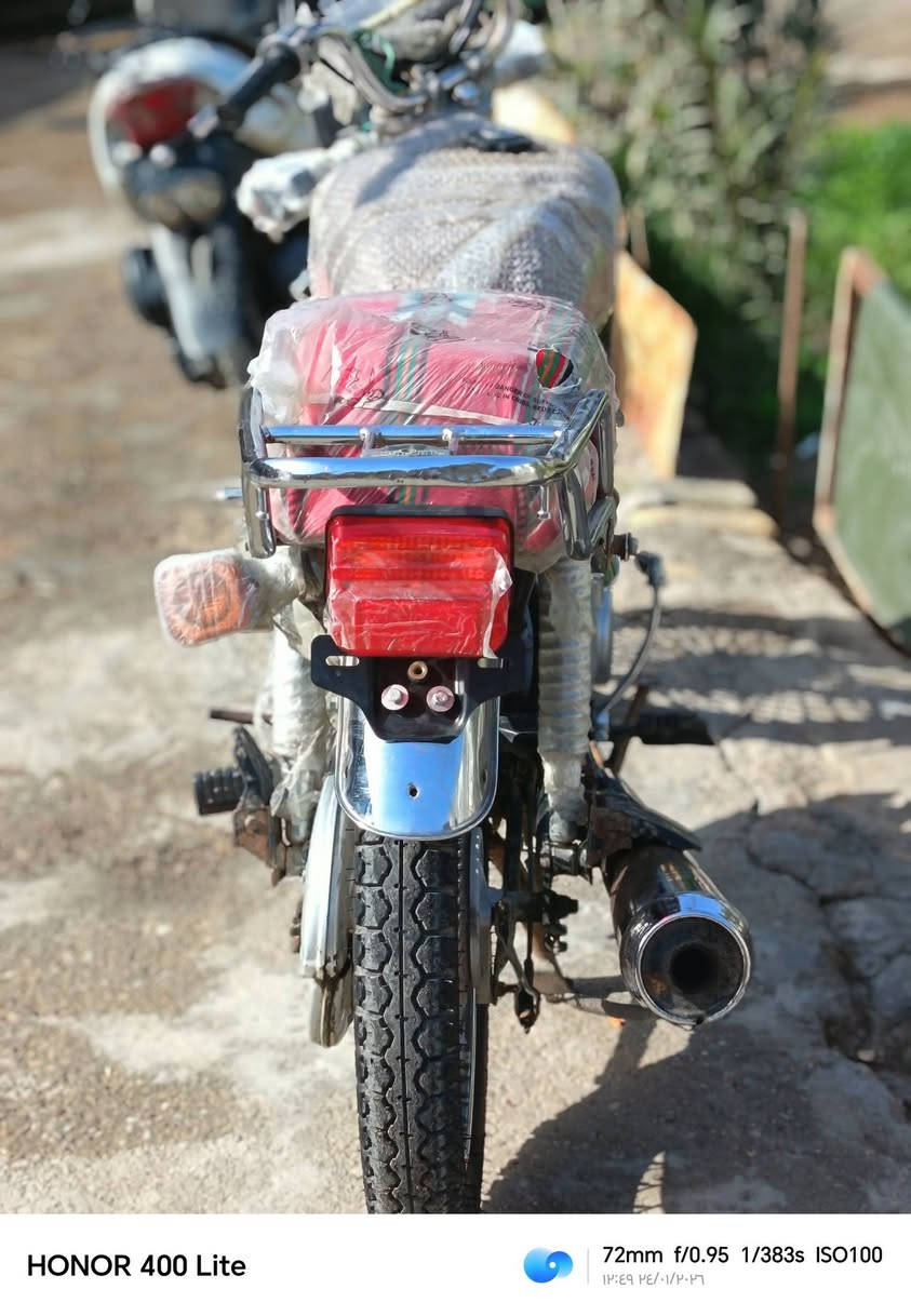 السلام عليكم دراجه ايراني تايكر للبيع مودل 2021 أوراق اصولي مكينه مكفوله كفاله عامه  المكان ميسان المجر الكبير ناحيه العدل السعر 550 وبي مجال رقم الهاتف النقال ***********
