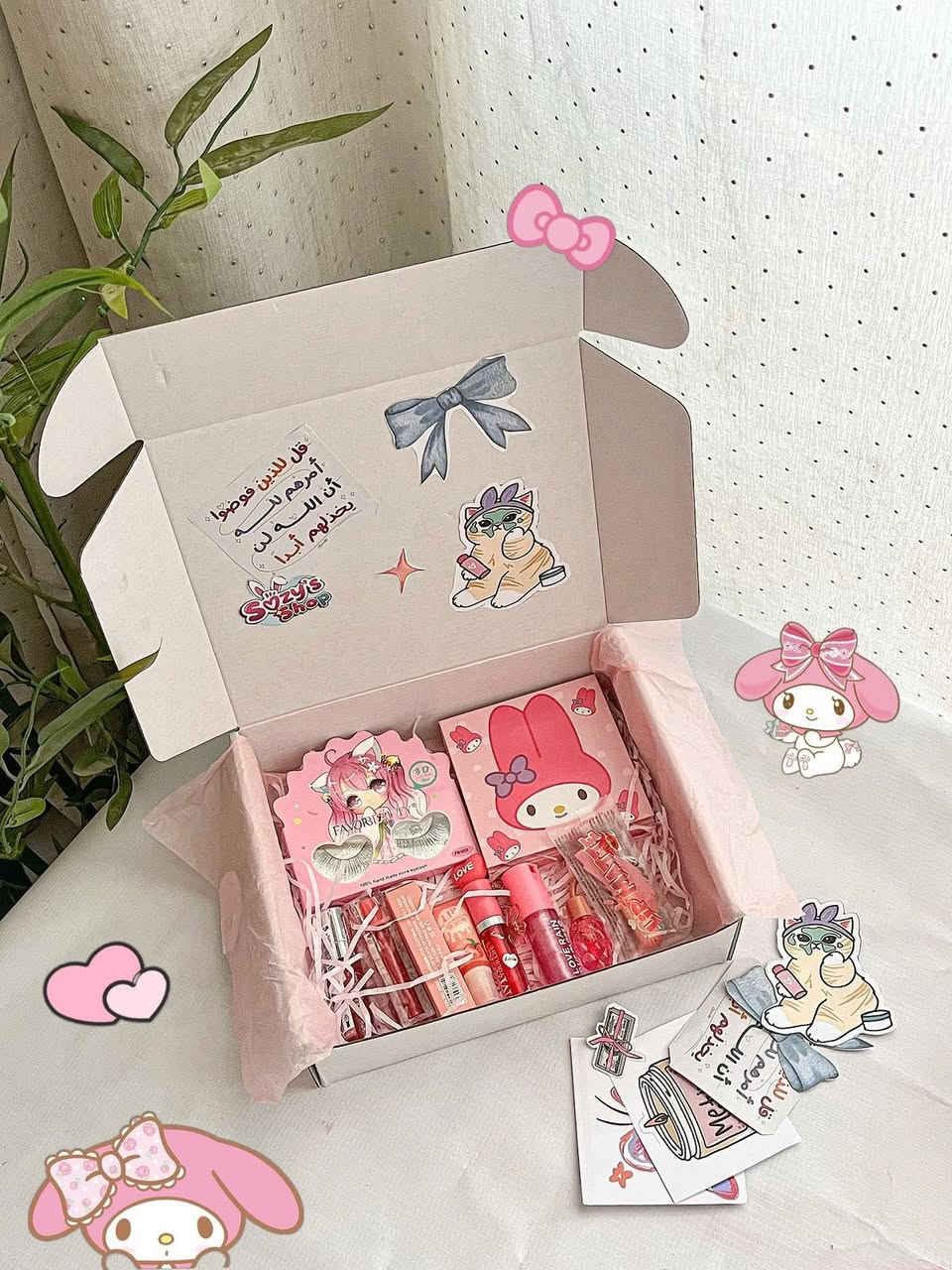 أرخص وألطف هدية ممكن تقدميها لصديقتك (السعر مفاجأة)
محتويات البوكس 🎀🌸✨🌷🤏🏻

 (ايشدو حجم وسط ، رموش ، مقشر شفة بلخوخ ، كلوس تنت بالفرواله ، حمرة كلوس ، كلتر عيون لطيف ، تنت كلوس ثنين حجم الصغير  )+ هديـه مع التغليف 

أرخص وألطف هدية ممكن تقدميها لصديقتك (السعر مفاجأة)

📍الحجز دايركت 📩
يوجد توصيل لكافة المحافظات."


**إذا كنت صاحب هذا الإعلان وتريد حذفه لأي سبب، رجاءا أرسل رسالة إلى الدعم الفني**