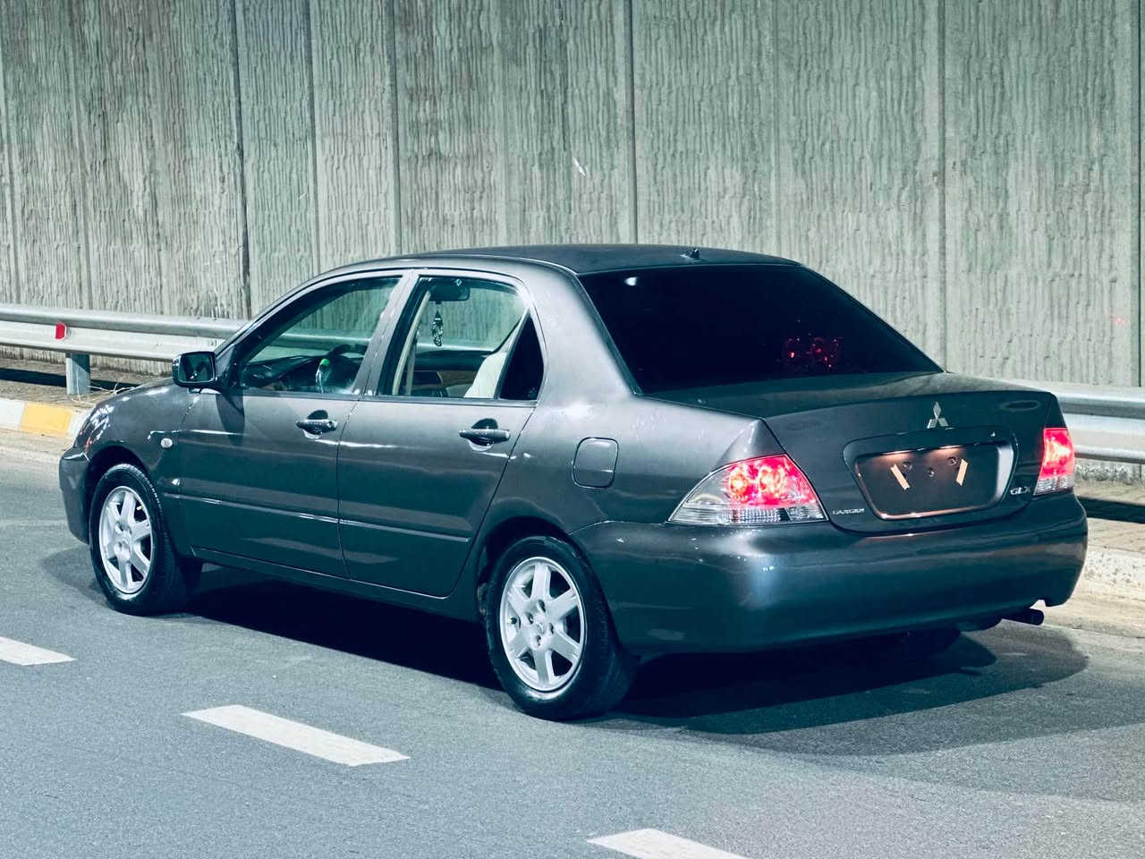 لانسەر 2009 نەوتی
 ڕەقەم سلێمانی
نمونەی جوانی و پاکی 🧿
213.000 رۆشتووە 📦
ناو زەرد و فۆرمیکا ویل کەپ
4جام کارەبا و مەرکەزی 
گێر و مەکینە بەشەرت 
❄️ساردی و گەرمی☀️بەشەرت
4 تایەی تازەی لە ژێرە 🛞
حیزام بۆیاخە بۆ جوانی لەسەر کاڵ بونەوە 
بێ دەعم و بێ لێدراوی 
هەموو گیانی مەزبوتە مالی دۆستە💯
تەنها سەنەوی بەسەر چووە
تەحویل خەرامە براوە  بە شەرت 
نرخی 72$ گەڵاو و مەعامەلە یەکی کەم
***********
*********** السليمانية, العراق
