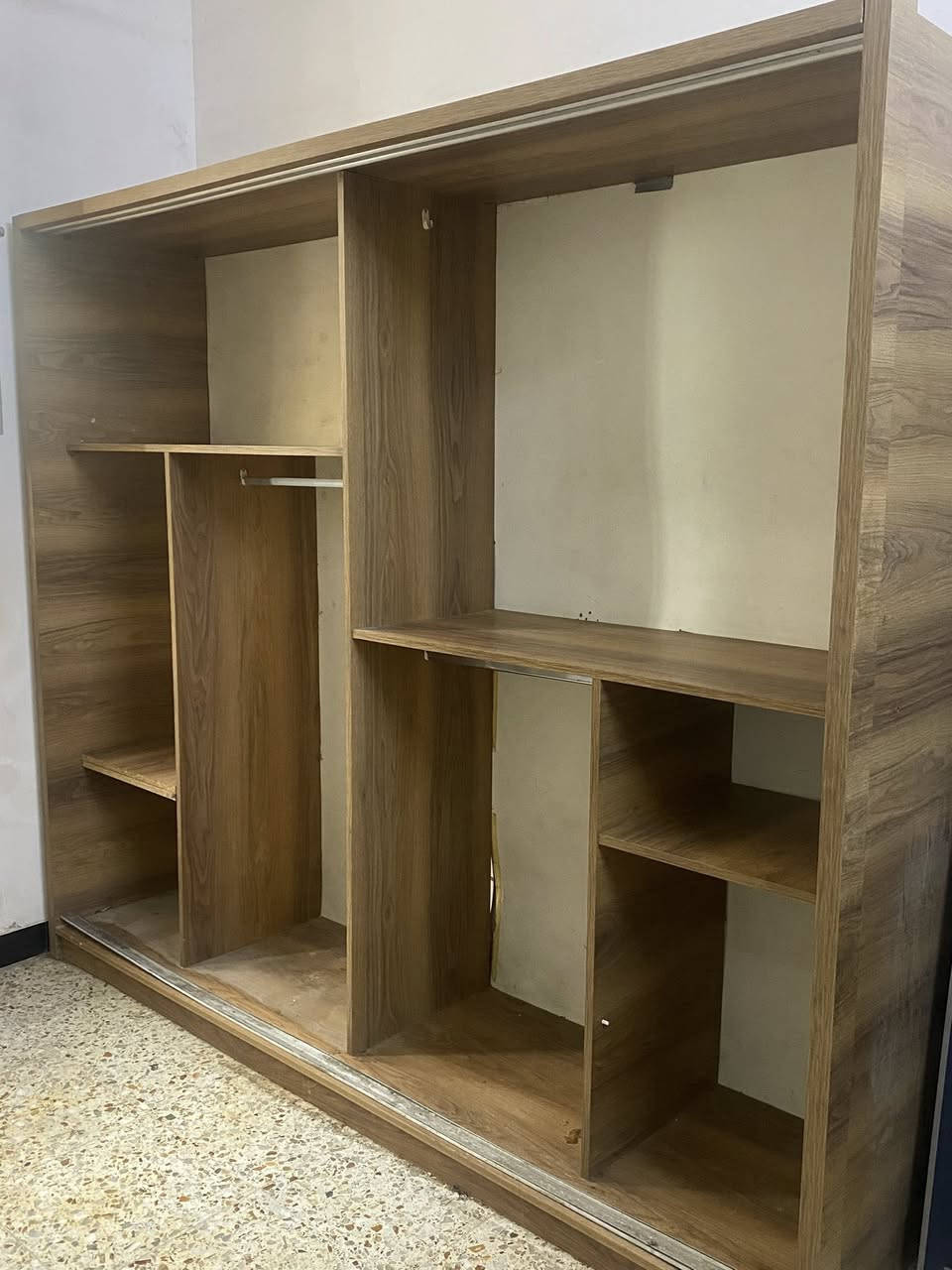 كنتور نضيف وتكمه سعره١٠٠ وبي مجال مستعلجه علا بيعه


**إذا كنت صاحب هذا الإعلان وتريد حذفه لأي سبب، رجاءا أرسل رسالة إلى الدعم الفني**