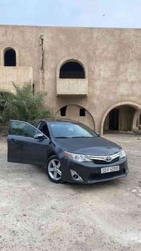 كامري 2012 وارد أمريكا فول مواصفات عدا البصمه السياره باسمي تحويل ثاني...