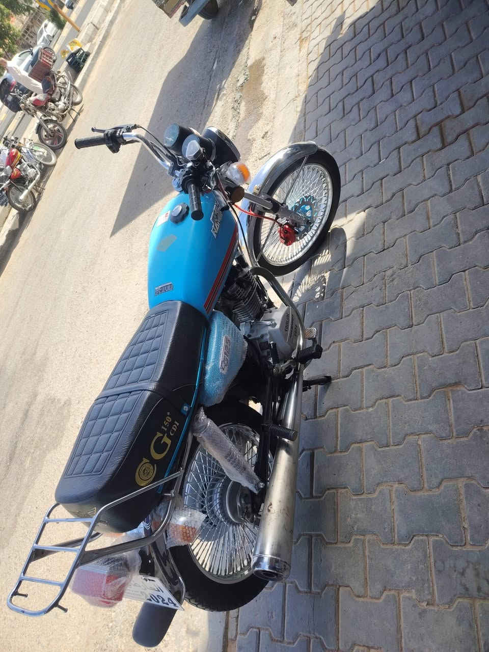 نامه برو مكينه غطاس موديل 2022دسك امامي أوراق اصولي وكيله العارضي مكفوله دراجه بس مكينه مفتوحه بس ناعمه وحلوه كهربائية شغاله كله السعر 750وبيه مجال العنوان نجف حي جامعه رقم ***********
