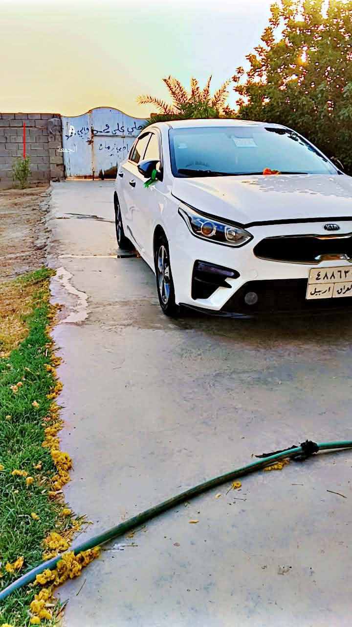 سلاام عليكم سيراتو للبيع موديل 19رقم اربيل ساقط سياره فول عده الفتحه مكينه 2000دوش سياره جديده بمعنه الكلمه ب 155اوبيه مجال قليل
 ترهم مراوس ب 22 او23حسب القناعه 
***********
