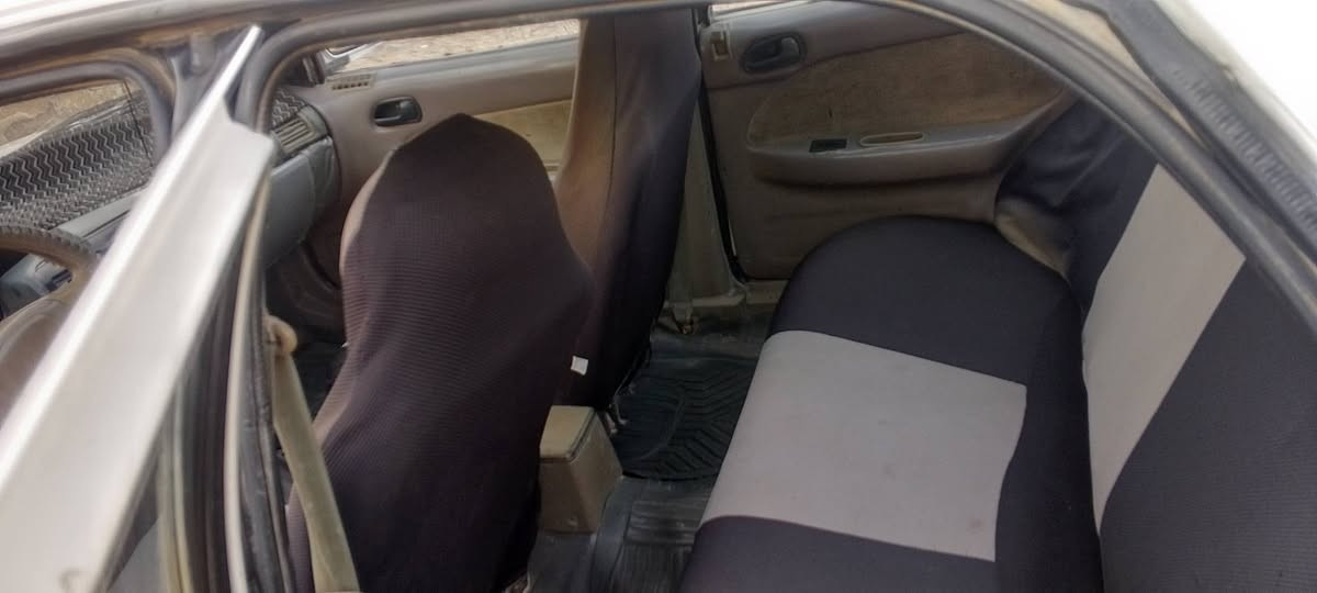 كيه سيفيه 93 رقم بغداد الماني بسمي العنوان واسط رقم الهاتف ***********
