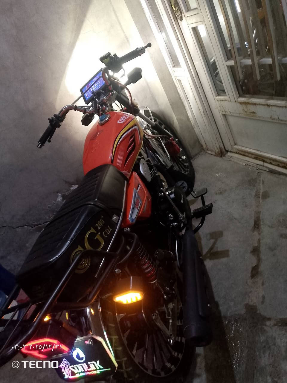 سونك اصلي موديل 2025
محرك 200 منفيس موجود بصمات 2 موجود كفالة عامة مستعمل شي قليل جدا جدا جدا 
مكان سامراء هاتف ***********
سعرة مناسب
