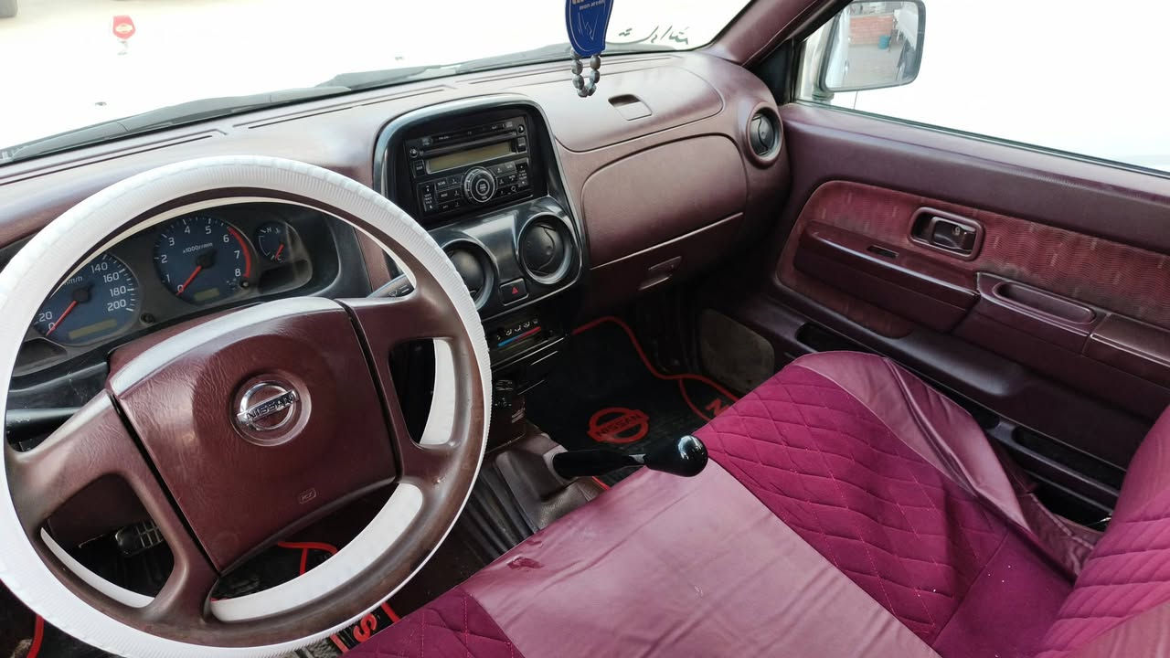 سلام عليكم 
بيكم نيسان شبوط موديل ٢٠١٣
رقم ميسان مداور ثاني يوم سنويه لل ٢٠٢٨
بيها صبق الجاملغات الماميه والبنيد 
محرك وكيل كفاله ترايك وين ما تريد
اكسن كفاله حداديه جديده 
السعر ١٠٧ وبيها مجال
رقم الهاتف ***********
