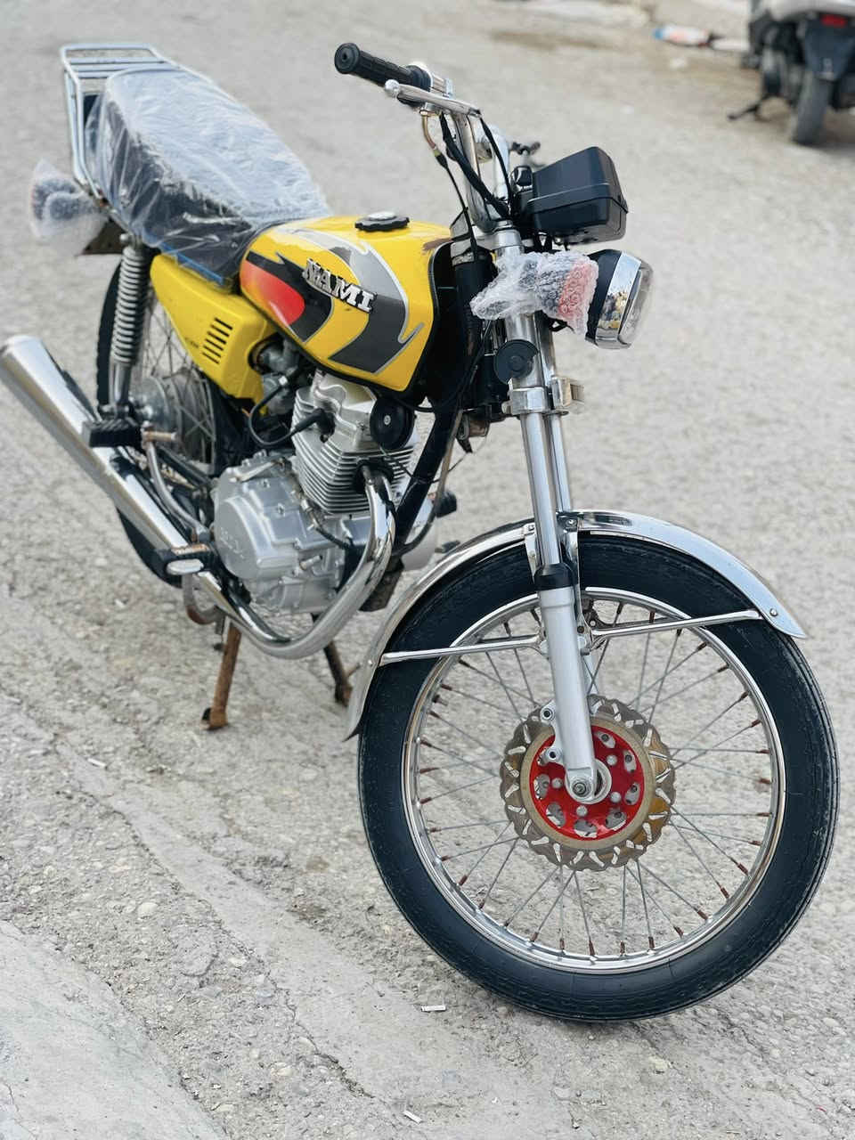 سلام عليكم اربعا كير مديل 23 مفتوح مكينه ناعمه مابيها نقص مكاني كوت العزه شراي اتصل ***********
