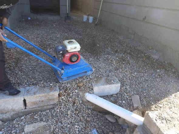 أسطه لاش صب تعديل الكاع
فرش حصو حادله
 تنظيف البيوت هيكل تنظيفات 
مكاني كركوك  *********** واتساب
