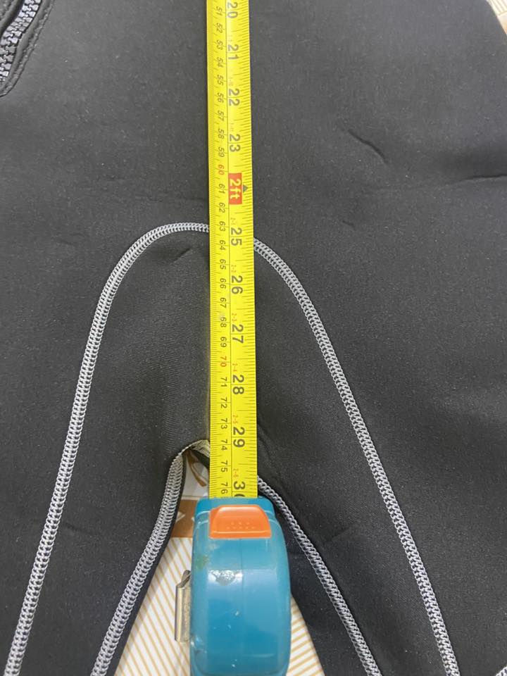 تتوفر بدلة غوص ممتازة غير مستخدمة قياس Sابعادها موجودة في الصور السعر ١٥ الف دينار .


**إذا كنت صاحب هذا الإعلان وتريد حذفه لأي سبب، رجاءا أرسل رسالة إلى الدعم الفني**