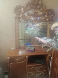 ميز امرايه • ميز تواليت • ميز تسريح • مراية • طاولة مكياج • طاولة زينة