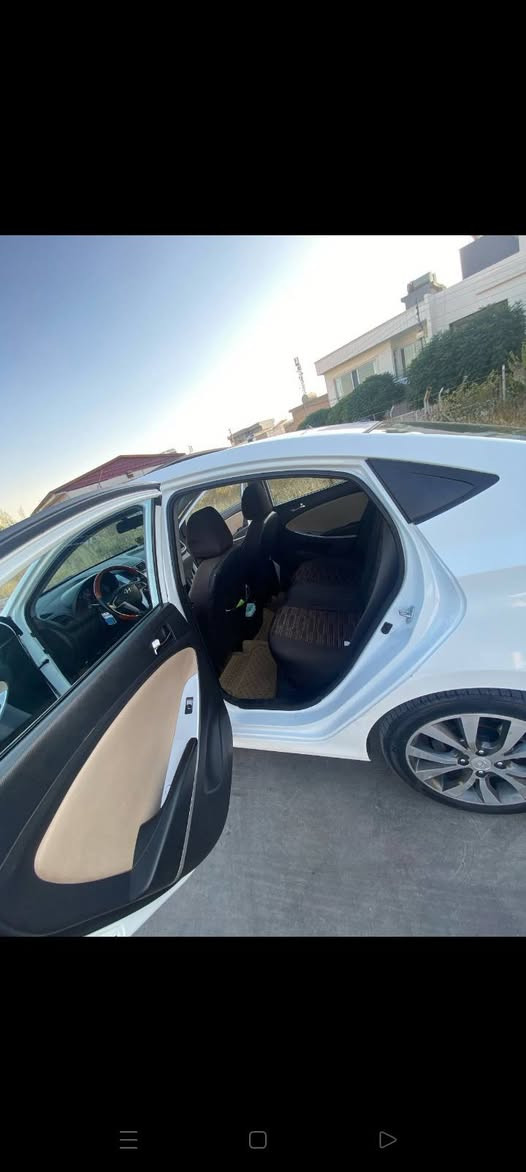 السلام عليكم
أكسنت خليجي 2015 سليمانية بيهة بارد بالجاملغ الخلفي
وشوية بالبنيد بأسمي تريد تحويل أو وكالة مابيهة أي نقص
والمواصفات المعروفة وسلايت
السعر 110وبيهة مجال ***********
