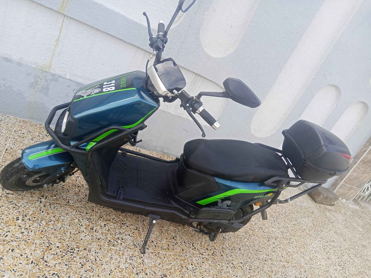 ماطور شحن للبيع 
318 احدث اصدار
سرعه 75
نضام R
6 بطاريات مسطره
بلوتوث 
تشغيل بصمه كرت سويج 
السعر 700


**إذا كنت صاحب هذا الإعلان وتريد حذفه لأي سبب، رجاءا أرسل رسالة إلى الدعم الفني**