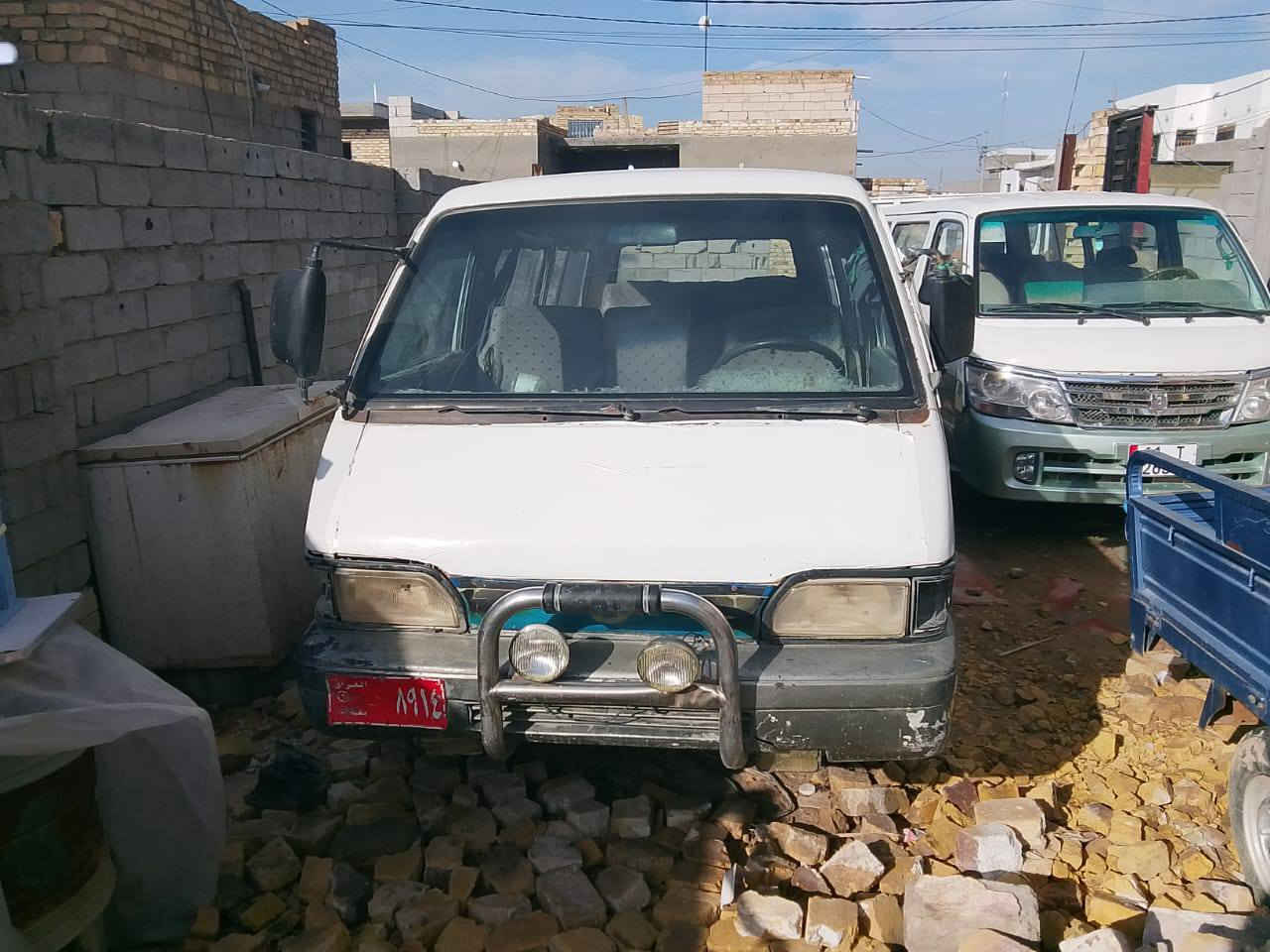 سلام عليكم كيه بستا موديل 1992 رقم احمر كير مكينه اكسن مكفوله دواخل نضيفه تخم تاير جديد السعر 25وبيه مجال الاستفسار انتصل ***********
