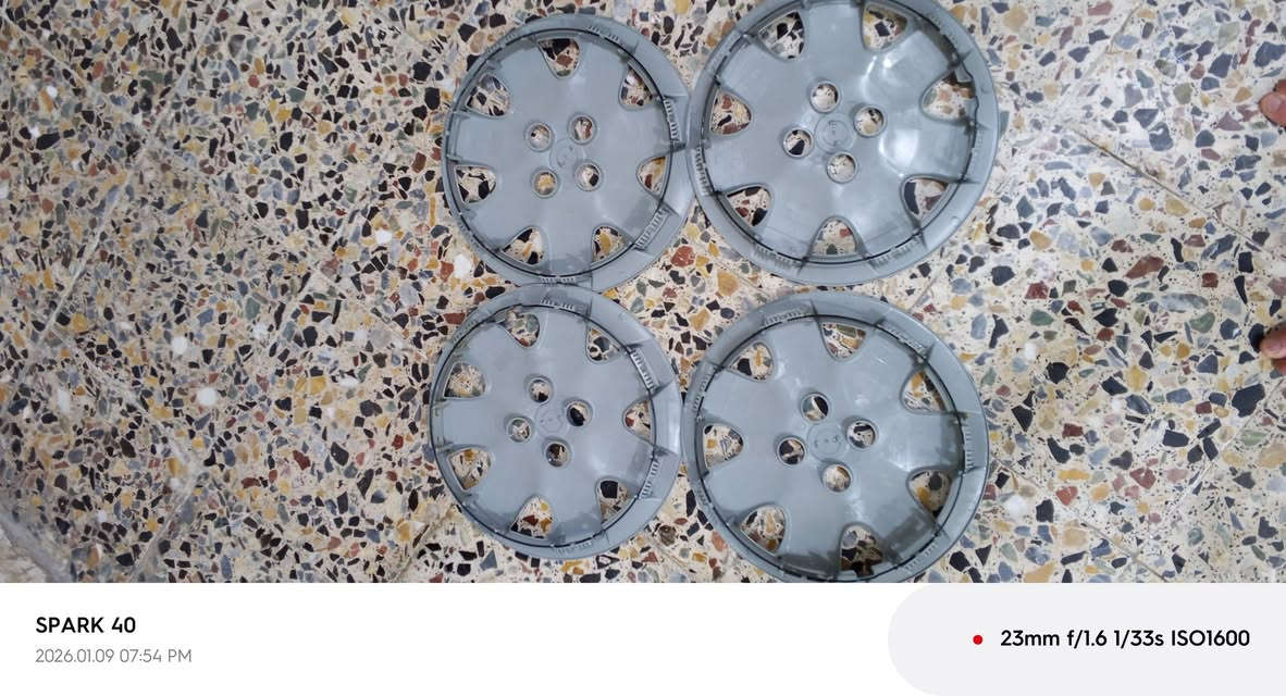 السلام عليكم اخوان عندي كبات نيسان صني هندي حجم 15 جدد مال شركة اصليات السعر 25 الف عنوان مدينة الصدر ***********
