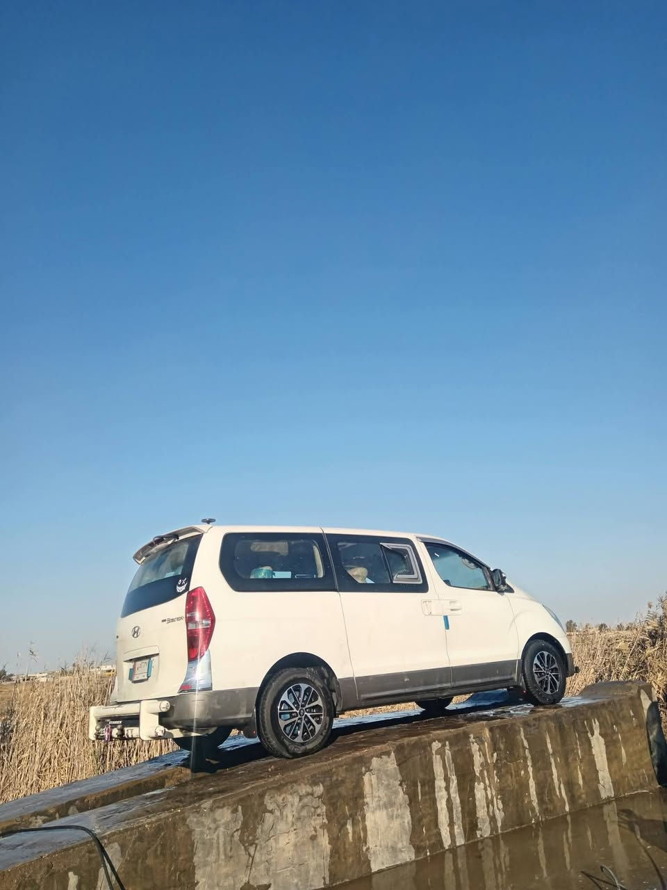 سلام عليكم
ستاركس موديل 9

مفتوح محور مسكر 12قبق اسود 
كصه كامله اوتو 
ضررها جاملغ جهت السايق امامي تبديل بدون دواخل 
+صبغ صندوك +ربعيه جاملغ خلفي جهت العبري البقيه كفاله                
  دوشمه جديده سفاري جديده 
سياره مكينه كير حداديه خير من الله
 بسمي مداور ثاني يوم  مصفره هيأه وغرامات 

مكان السياره بغداد ابو غريب
رقم *********** اتصل وتدلل
