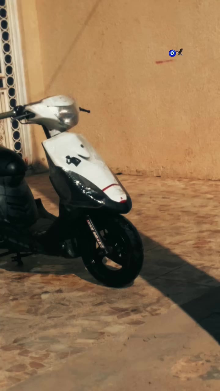 السلام عليكم دراجه ماكس عدله ختم واحد الكفرات المكينه مفتوحه مره وحده مبدله ولفات الدارجه جاهزه عله آخر شي عينه كهربائيات من الطول لطول برغي ما نقصه عداد السرعه مالت البانزين كلهن شغلات كزوز رياضي برغي واحد ما نقصه السعر 575 وبيه مجال لشراي مكاني بصره كرمه علي ابو اصخير *********** وبخدمه الشراي 💟🤍
