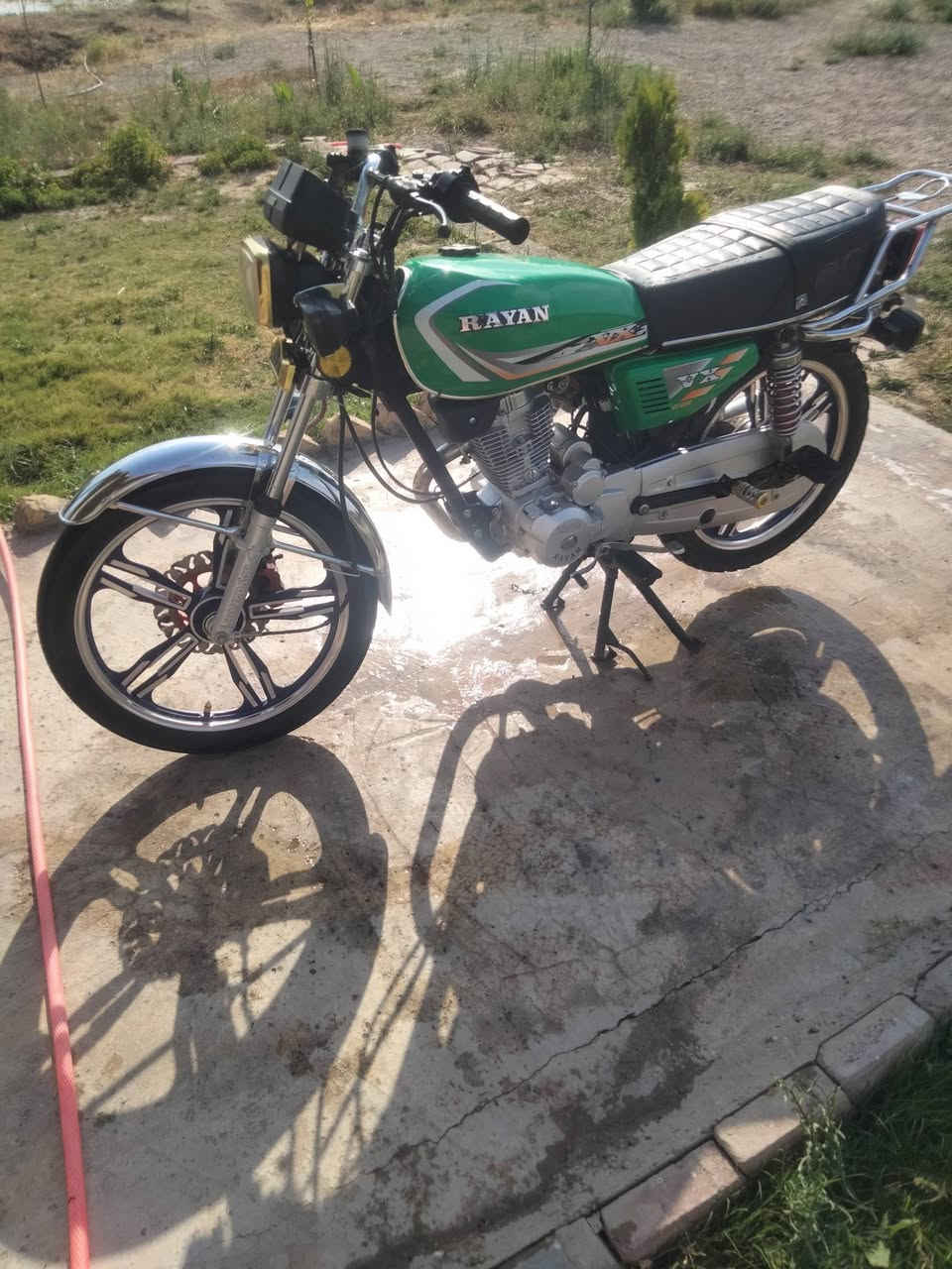 ثلاثه وعشرين سيفان خمسه كير كله شغال سعر خمس ميه وخمسين


**إذا كنت صاحب هذا الإعلان وتريد حذفه لأي سبب، رجاءا أرسل رسالة إلى الدعم الفني**