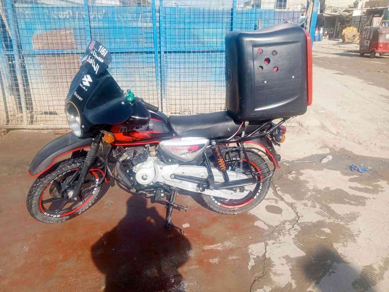 اسلام عليكم.  دراجه بوكسر جبلي  موديل 23 سستم صوت اشاير عيون وبومه دراجه نضيفه مثل ماموضح بل صور اوراق سعر 1650  بيهه مجال 
*********** عنواني بغداد الحبيبيه
