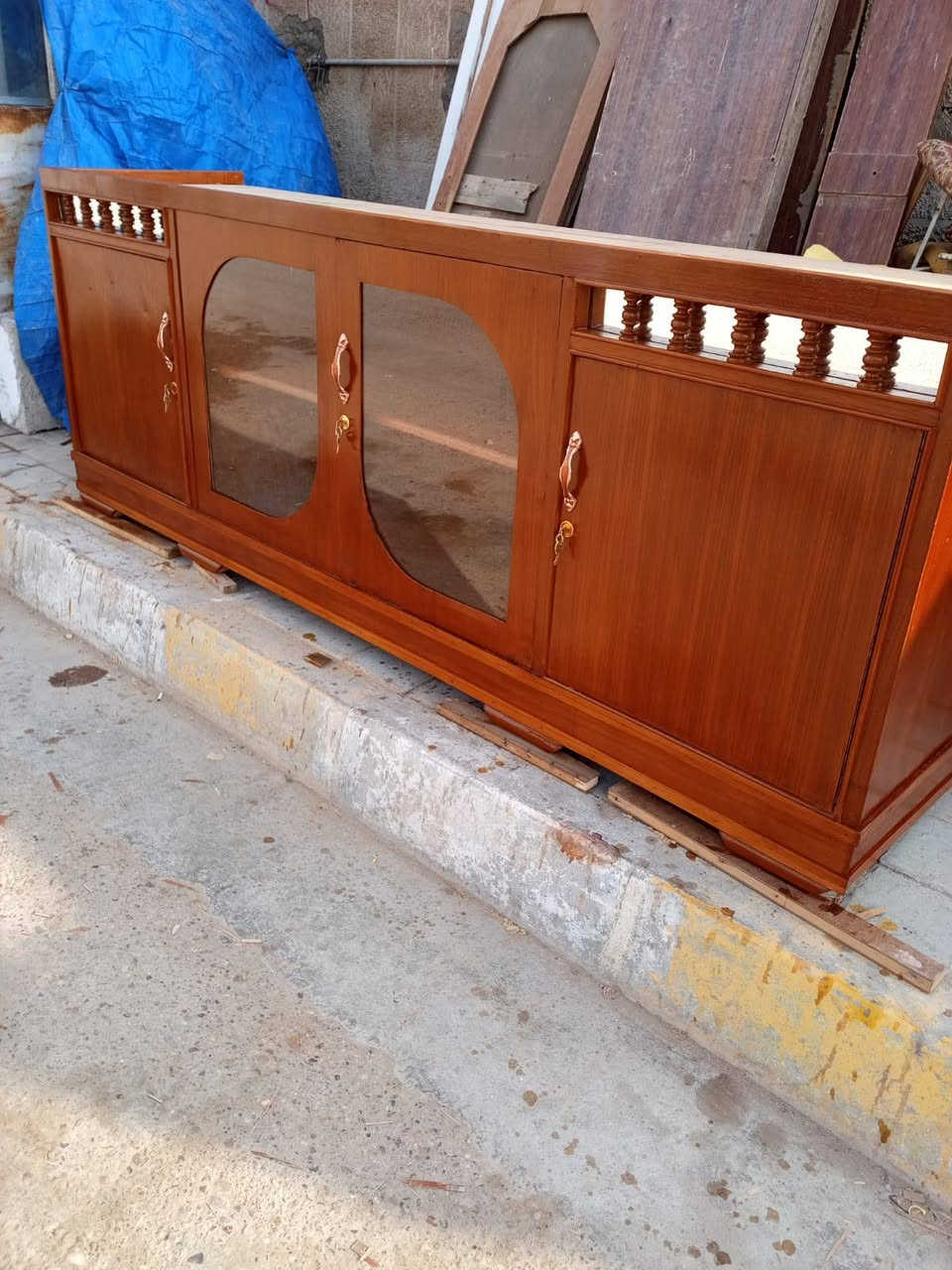 بوفيه حطاطه مترتين او نص مكان الخمسه كيلو السعر 160 للاستفسار على الصفحه او الاتصال ***********
