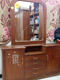 ميز مراية • ديوانية حي الجامعة