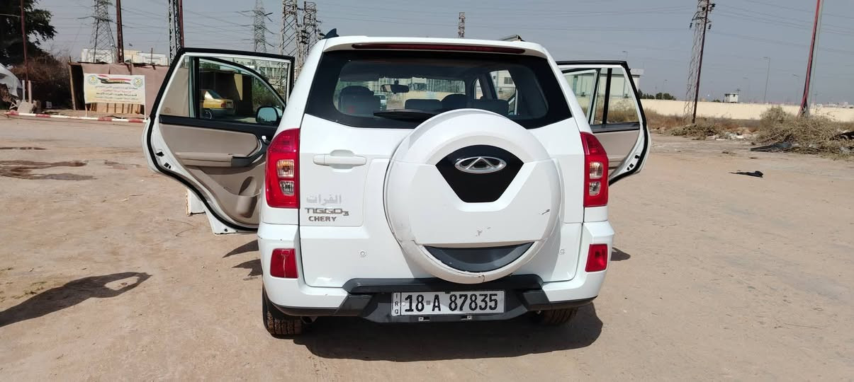 السلام عليكم  اخوان للبيع سيارة  تيكو شيري
موديل ١٨
 محرك٢٠٠٠ كير ميكانيكي
السياره جاهزه تدفأه تبريد
 السياره باسمي
هاي السيارة مثل ماموضح بالصور
 السعر٨٥ و بيه مجال بسيط
 العنوان كربلاء. م
للتواصل على الرقم ***********
