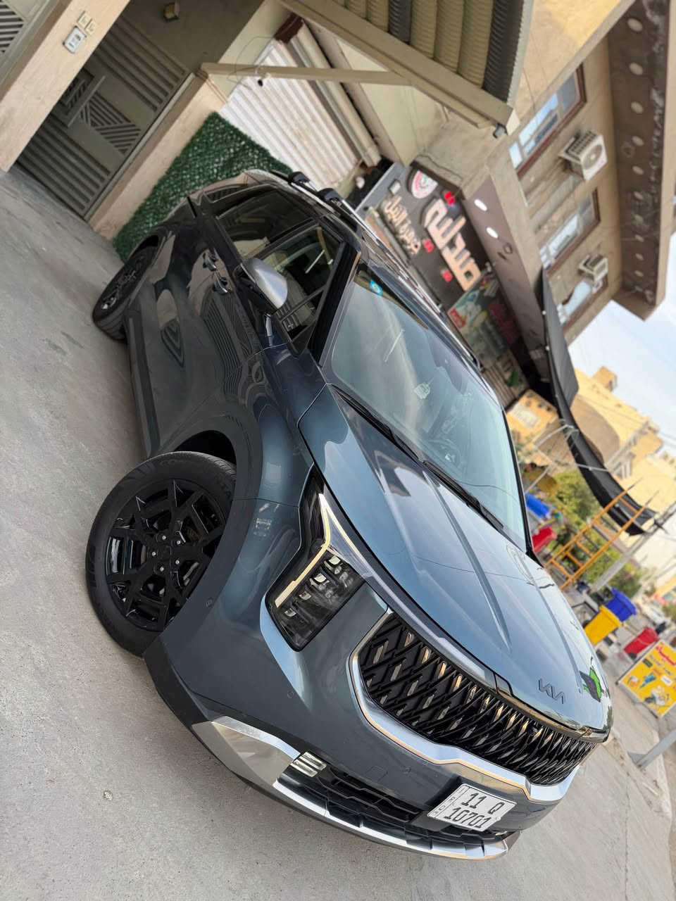 السلام عليكم  
للبيع او المراوس حسب القناعه

كيا كرنفال هايبرد 2025 SX  برستيج وارد امريكي 

Kia Carnival Mpv Sx Prestige 2025 1.6 Hybrid

                  Hybrid حجم المكينه : 1.6 تيربو + هايبرد 

         المسافه المقطوعه : 5000 ميل 

            الضرر: جاملغ مع باب الصدر 
تم تبديل بنفس اللون السياره مبيه صبغ خارجي فقط الدوسه 

      

#مواصفاتها 

1.شاشه كبيره 

2.كامرات 360

3.بصمه

4. بنوراما فتحتين

5.ويل كب اسود

6. تشغيل عن بعد

7.حساسات خلفي امامي

8.بيبان كهرباء

9.لايتات لد

10.لايتات زنون

11.بكلايتات لد

12.اشاير بالمري

13.رادارات 360

14.كشنات جلد 

15.ثلاث قطع تبريد

16.هيترات بالكشنات حار بارد امامي 

17.هندبريك بصمه

18.شحن وايرليس

19.هيتر بالاستيرن

20.كشافات 

21.مري شفط

22.كشنات كهرباء امامي خلفي

23.كشن السايق ميمري

24.تحديد مسار

25.نظام ايكو سبورت عادي

26.كامرات محيطية داخل السياره

27. كشنات خلفيه VIP+ كهرباء 

28 .داتا شو

29. شاشات خلفيه 

30. ⁠6 كامرات محيطيه مع مرايه مع كامره داخليه 

فول موصفات 1/1 جاهزه مرقم بغداد 

🟩 السعر  _285 مرقم بغداد وبيها مجال   

تفاصيل اكثر هذا رقمي
 تحياتي 

مكان السياره بغداد حي الجامعه
الهاتف(((***********))) بغداد, العراق
