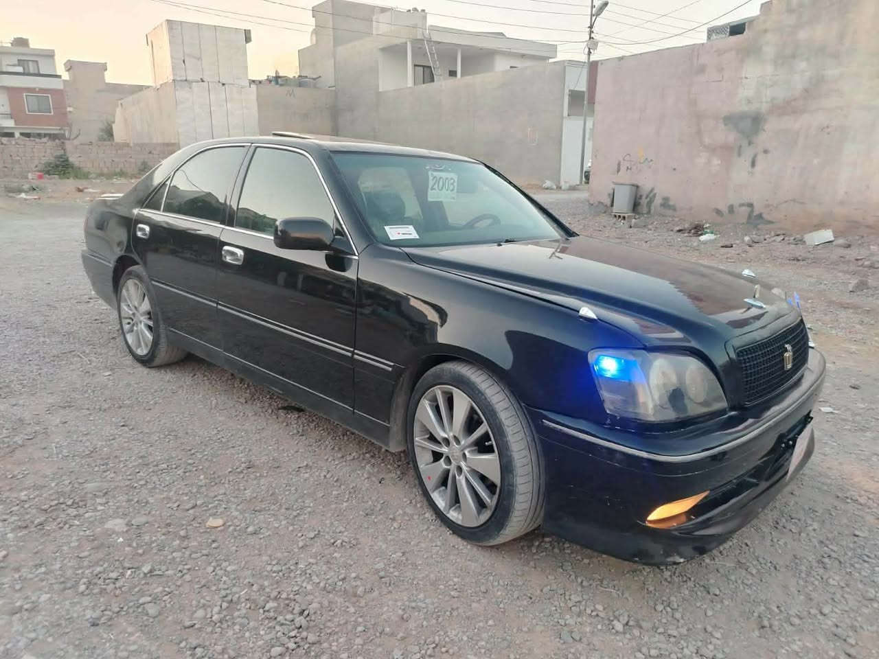 مەلیکە D4-175  براوە 
*مەکینە گەورە گێر و مەکینە بەشەرت 
سلاید -ناو رەش-3دووگمە-پشت و پێش عیون- بێ دەعم و لیدراو- پشت و پێشی توند- تراکشن و Absمەزبوت-چوار ویلی لۆکی لەژێرە-تەبرید سارد و گەرم مەزبوت -سەیارەکە هەتا بلێی جوان و پاکە کۆدکراوە بەناوی خۆمانەوەیە شوێن :-کۆیە 
رەقەمی خاوەنی :-***********
