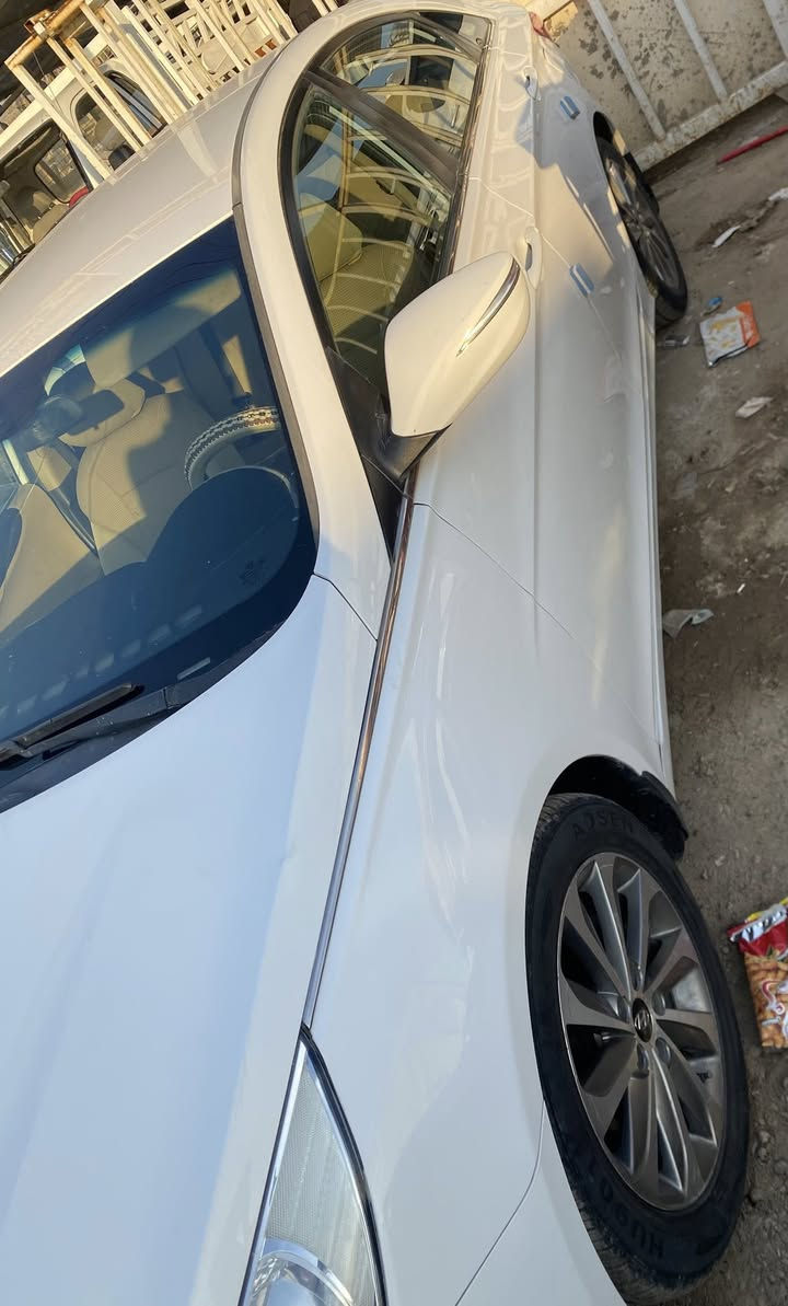 السلام عليكم سوناتا خليجي 2013 شكل 2014 رقم بغداد
بيها صبغ اقل الشبر واضح بالسونار وبارد شبر

كير محرك دوش 2400 مكفول

شفتات ستيرن 

تحكمات ستيرن

حساس خلفي 

كرسي السائق كهرباء

مري قابله للطي

السعر 140 وبيها مجال

مكان السياره  بغداد

 

مكلف بالنشر للاتصال ***********
