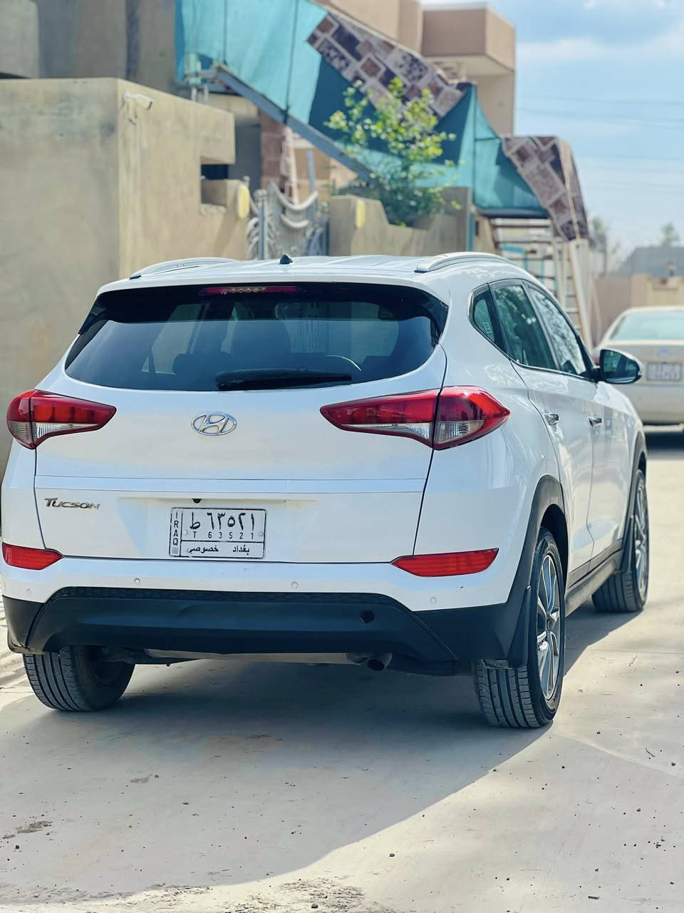 السعر 129 وبيها مجال
سيارة توسان 2018 خليجي للبيع 
الضرر صبغ 3قطع + القمارة واني ابيعلك عام 
بدون دواخل 
سنوية 2028
رقم بغداد مشروع وطني بأسمي 
شرط التحويل والغرامات
السيارة ماشية 117كيلو 
رقم الموبايل ***********
