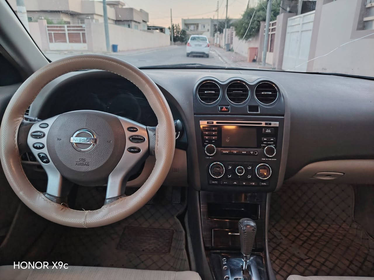 التيما 2010 خليجي للبيع سعر 103 مكفوله كفاله عامه حته دعاميات  سياره فقط بيها تكحيل اثر تكشير بدون ضرر سياره جديده كلشي ممبدل بيها سنويه لل 30 مكاني خانقين استفسار اكثر اتصل ***********
