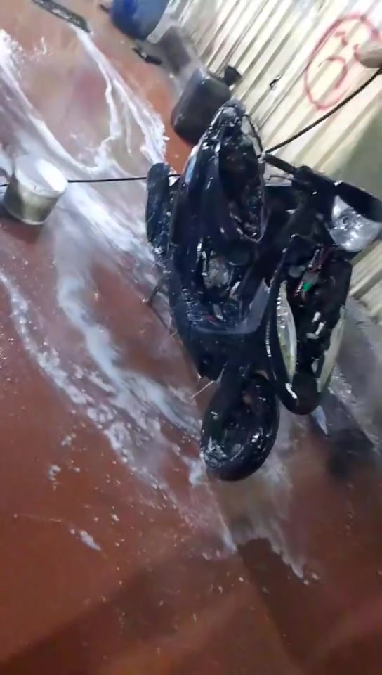 اسلام عليكم دراجه ماكس عدله دراجه نضيفه ما مفتوحه مكينه 49بلاديه صارله 3اشهر من نازله من الرمبه 

1دراجه ما مفتوحه 

2تشتغل سلف هندر 

3كهرائياة كامله ما بيهن نقص 

4 دشبول لونين ازرك أو برتقالي 

5كيج بانزين شغال 

6بريك امامي وخلفي شغال 

7 دراجه كلشي ما مبدل بيه تأيرات ما مبدله مال رمبه 

8كفرات سود ختم واحد كفرات جارده جرد خفيف 

9سوادات ملحح 

10ستان صفح أو تعليك 

11دراجه نضيفه كلش 

السعر 850وبيها مجال 

مكاني بغداد كراده خارج مقابل مصرف بابل الرقم ***********واتساب فقطط
