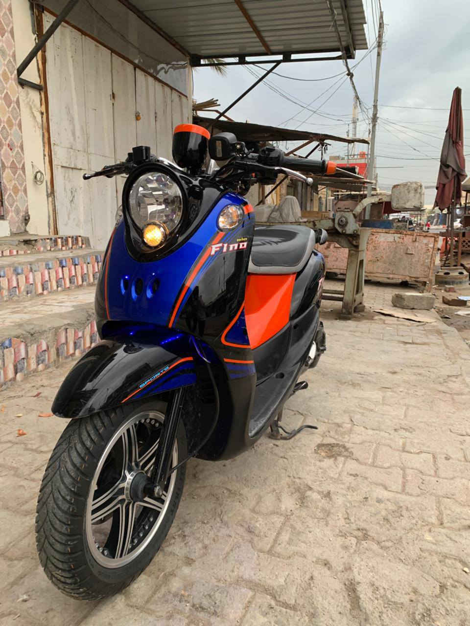 دراجه للبيع نوعية ڤينو ياماها مديل 19 محرك 125 ماشيه 12 الف نضيفه جدا العنوان كربلاء
 حي القادسيه ‏‪+964 772 577 0984‬‏ رقم الهاتف
