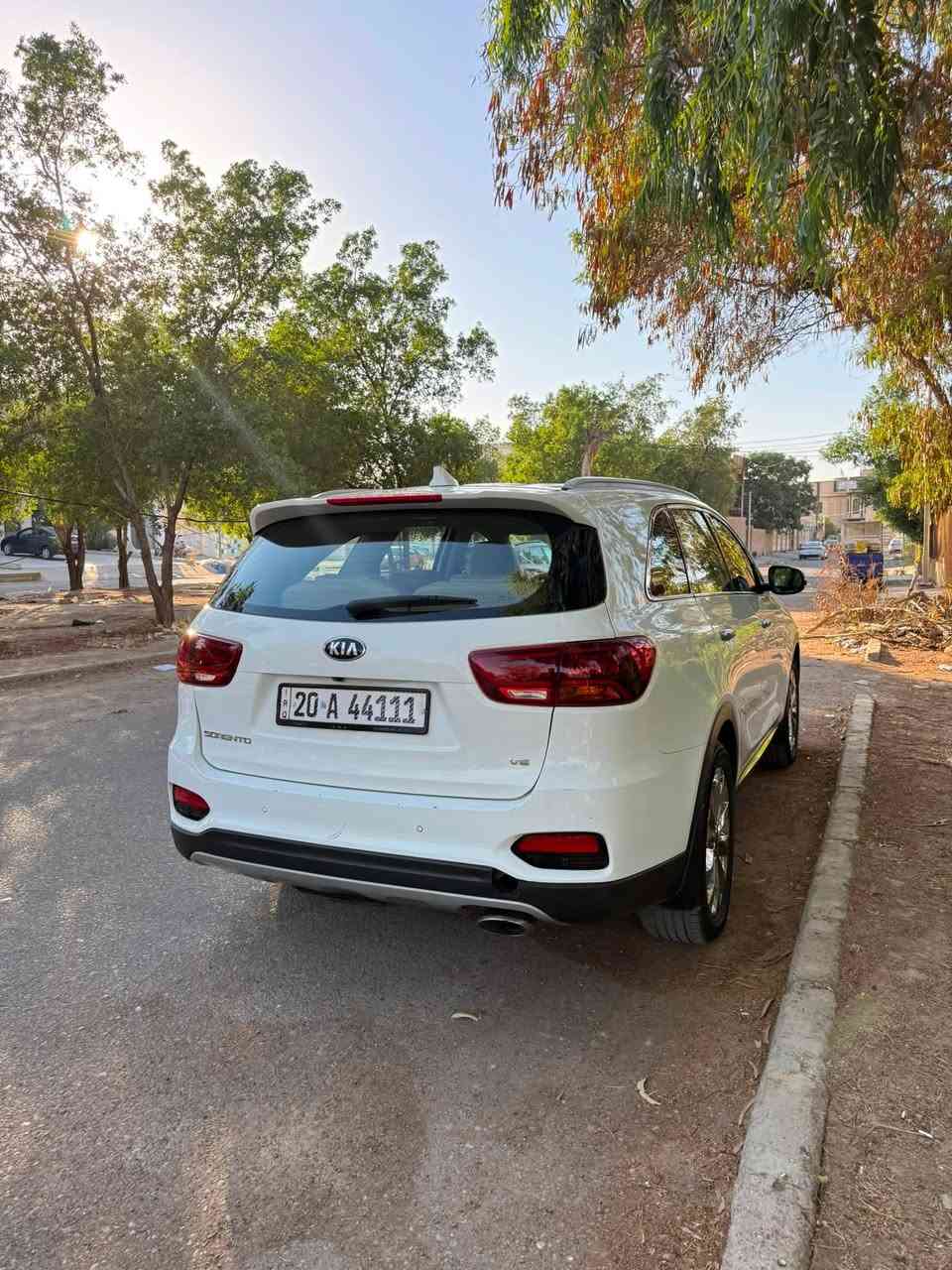 � للبيع فقط 🔥
🚘 Kia Sorento 2020 – وارد خليجي

✨ سيارة عائلية متينة • محرك 6 سلندر • نظافة عالية جداً ✨

🚘 نعمان أوتو | Numan Auto
ثقة التعامل • جودة السيارات

━━━━━━━━━━━━━━━

📊 الموديل: 2020
🌍 الوارد: خليجي
⚙️ المحرك: 6 سلندر
📈 الممشى: 144 ألف كم

━━━━━━━━━━━━━━━

💎 أهم المواصفات:

✅ وارد خليجي
✅ محرك 6 سلندر قوي واعتمادي
✅ قمارة حديد
✅ 7 راكب
✅ داخلية جلد بيج فاخرة
✅ كراسي كهربائية
✅ تبريد 3 قطع ❄️
✅ صندوق خلفي كهربائي
✅ ويل كب كروم
✅ مناسبة للعائلة والسفر والاستخدام اليومي

━━━━━━━━━━━━━━━

🛠 الحالة بكل شفافية:

✔️ بدون صبغ (دهن شركة)
✔️ كفالة عامة شرط الفحص
✔️ جاهزة للنقل والاستعمال مباشرة

━━━━━━━━━━━━━━━

📍 الموقع: بغداد
📞 ***********
📲 واتساب / اتصال

🚗 سيارة نظيفة جداً، جاهزة للفحص، وتستحق المشاهدة.

#Kia #Sorento #KiaSorento #كيا #سورنتو سيارات_بغداد نعمان_أوتو

