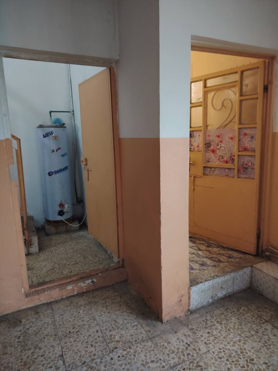 شقه لايجار حي ميسان منطقه ١٥ شارع مدارس محمد عوجه مكان مميز تحتوى على ٣ غرف

سعر الإيجار ٢٥٠

للاستفسار الاتصال ع رقم ***********
