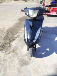 دراجه جيتي ار كفاله عامه ما عده لمحرك لن لمحرك مزود وكلجات رياضي ورايد...