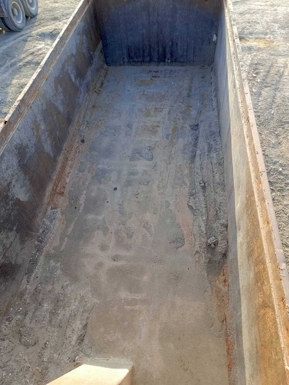 فالفو اف 12     محرك ٢٢ كير ٣*٣ مجموعة بأجر سكانية ١٦  شاصي مكفول بدي نضيف رقم الماني سنوية ا ل ٢٩ بسمي  مدوار  ثاني يوم مكاني سماوة   سيارة مكفوله كفاله عامة  السعر 150 ورقة وبيهة مجال اي استفسار اتصل ‏‪***********‬‏   /‏‪***********‬‏
