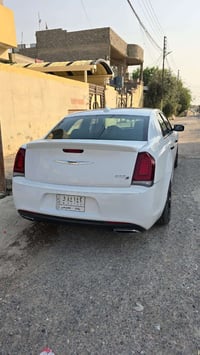 اوباما 2020 رقم بغداد  السياره فول ماشيه 70  ضررها جاملغ وباب  بدون دو...