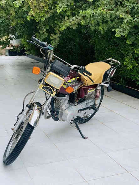 السلام عليكم                              ***********
للبيع تايكر 22 كفاله عامه من كلشي مكينه مكفوله 
كهربائية شغاله اوراق كامله مكان ديالئ الخالص الشراي يتصل
