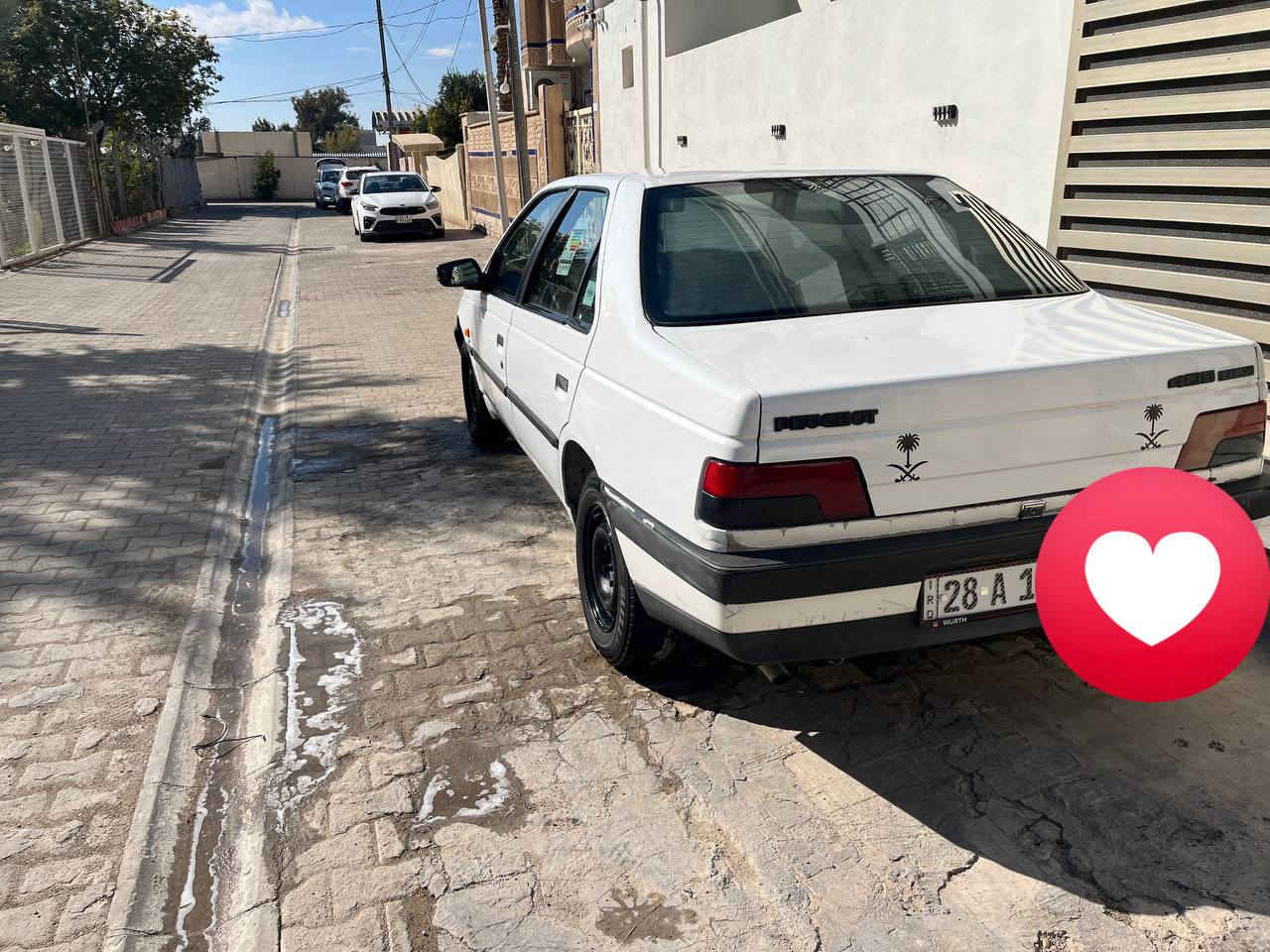 سلام عليكم بيجو 405 موديل 12 بسمي  بنيد مبدل فقط سياره جاهزه تخم تاير حداديه جديده  مكينه كير مكفولات مكاني نجف *********** مامتواجد ع الفيس خابر وبيك خير وتدلل
