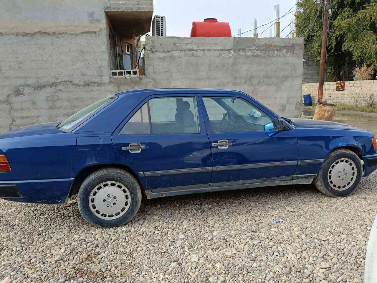 مارسيدس موديل 1986
كير عادي محرك بلادي رقم صلاح الدين تحويل ثاني يوم 
رقمها دولي كامله معاملتها سياره موضحه كما بالصور 
مكان السياره صلاح الدين 
للاستفسار *********** 
السعر 45 وبيها مجال
