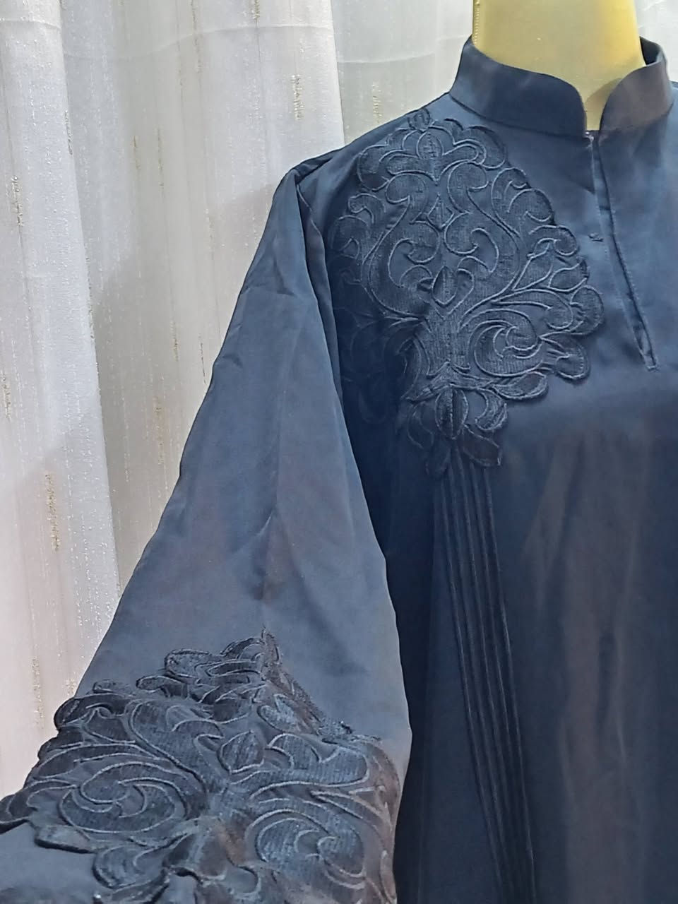 السلام عليكم توفرت شلعة ٣٥ عبايه خليجيه السعر ٢٠٠ ألف
هاي صور بعض القطع
إلي يريدهن يتواصل على الخاص
@إشارة


**إذا كنت صاحب هذا الإعلان وتريد حذفه لأي سبب، رجاءا أرسل رسالة إلى الدعم الفني**