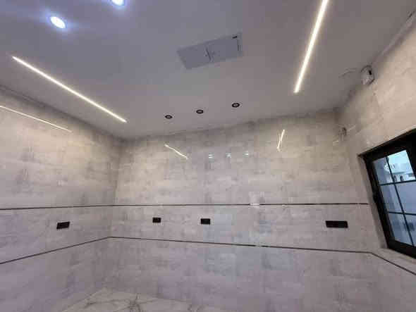 دار طابقين  #ركن  طابو صرف للبيع

 المساحة : 100 متر مربع  (10*10) متر 

 يقع على  شارعين  20 م 

((نظام دكت - مغربي - غاز - المنيوم - واجهه فلين ))

(كراج - استقبال - مطبخ حار وبارد - غرف نوم عدد 3 - مجموعتين صحيات)

 الموقع :   حي الواسطي  _  مقابل  ماركت  عدنان

💵💵السعر 195 وقابل للتفاوض💵💵

🔴 1- التعامل يكون مع صاحب العقار الشرعي حصراً
2- المكتب  وسيط بين الطرفين ولحفظ الأجرأات القانونية والتأكد من صحة العقار قبل تسليم اي مبلغ بأشراف قانوني

للأستفسار ✅مراجعة مكتب القصر الذهبي  🔔

📍عنوان المكتب كركوك واحد حزيران قرب تقاطع الحصو ورمل 
         

                          
***********
***********📱

✅نستقبل جميع عروضاتكم السكنيه والتجاريه في كركوك 💯والترويج لها عبر الصفحه الخاصة بل مكتب
                  #مكتب  القصر الذهبي  للعقارات 
للأستثمار والتطوير العقاري 💯 معنا نحو الأفضل
