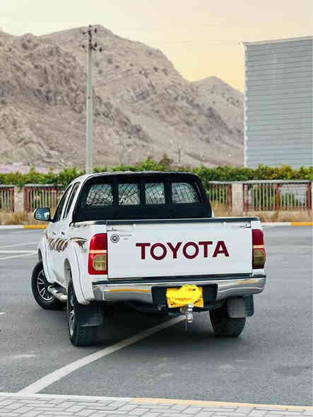 مەرزیە دەبڵ ئەکسل 2010 کامل پارچە ڕەشە لەسەر ساخی کراوە بە 2014 بۆدی ساخە هیچی پێوەنیە سەیارەکە 210 هەزار ڕۆشتوە سەیارەکە زۆر خاوێن و پاک ماوەتەوە تازە پۆڵیشێکی جوانی بۆ کراوە سەنەوی بەسەر چوە گێڕ و مەکینەی بەشەرتە نەکرەوەتەوە 
ژمارەی تەلەفۆن :*********** 
 سحریشی :170 وەرەقەو مەجال رانية
