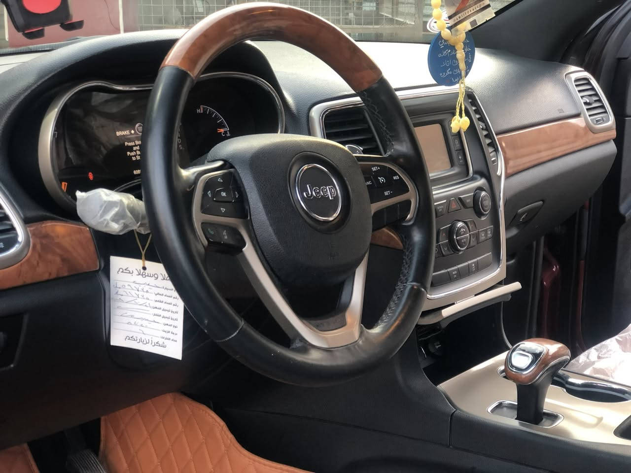 جيب لاريدو 2014
داخله كلين 

حادثها هنا فقط بين باب الخلفي والجاملغ 

ايرباكات شواصي لغود دواخل كلها سليمه

 

بصمه 

كشنات جلد 

كامره خلفيه 

ماشيه 108 ميل 

حداديه كامله جديده

رقمها ومكانها بغداد 
للتواصل 

***********
