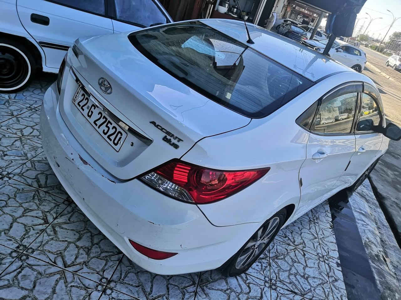 اكسنت 2011 فول مواصفات بلو واحد على واحد بأسمي اني الشرعي تريد تحويل تريد وكاله بدون صبغ بس بيها ملاحضات بسيطه مكينه مال كصه قبل اسبوع شديتلها بشرط لاصرف ولا نفخ كير وتبريد شرط رقم وهزه جديد سنويه جديده الى 2030 سياره جاهزه ماتصرف عليها ربع سعرها 107 وبيها مجال للاتصال *********** او ***********
