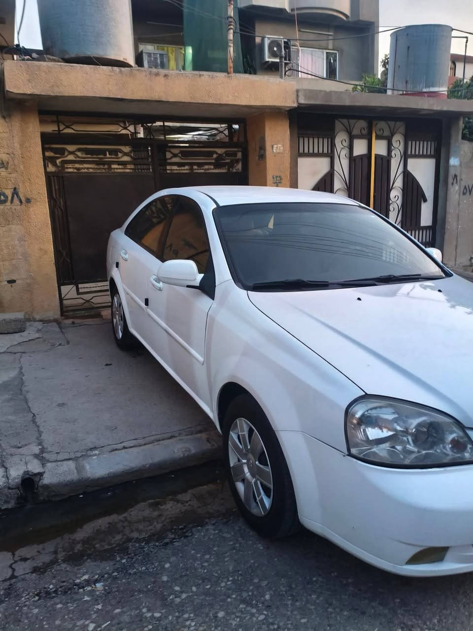 سياره اوبتره 2009 سياره كامله من كل شيء شرط التحويل قطعه صبغ وقطعه تبديل ماشيه 118الف كشنات هيتر كير توماتيت سعر 97$
  ***********
