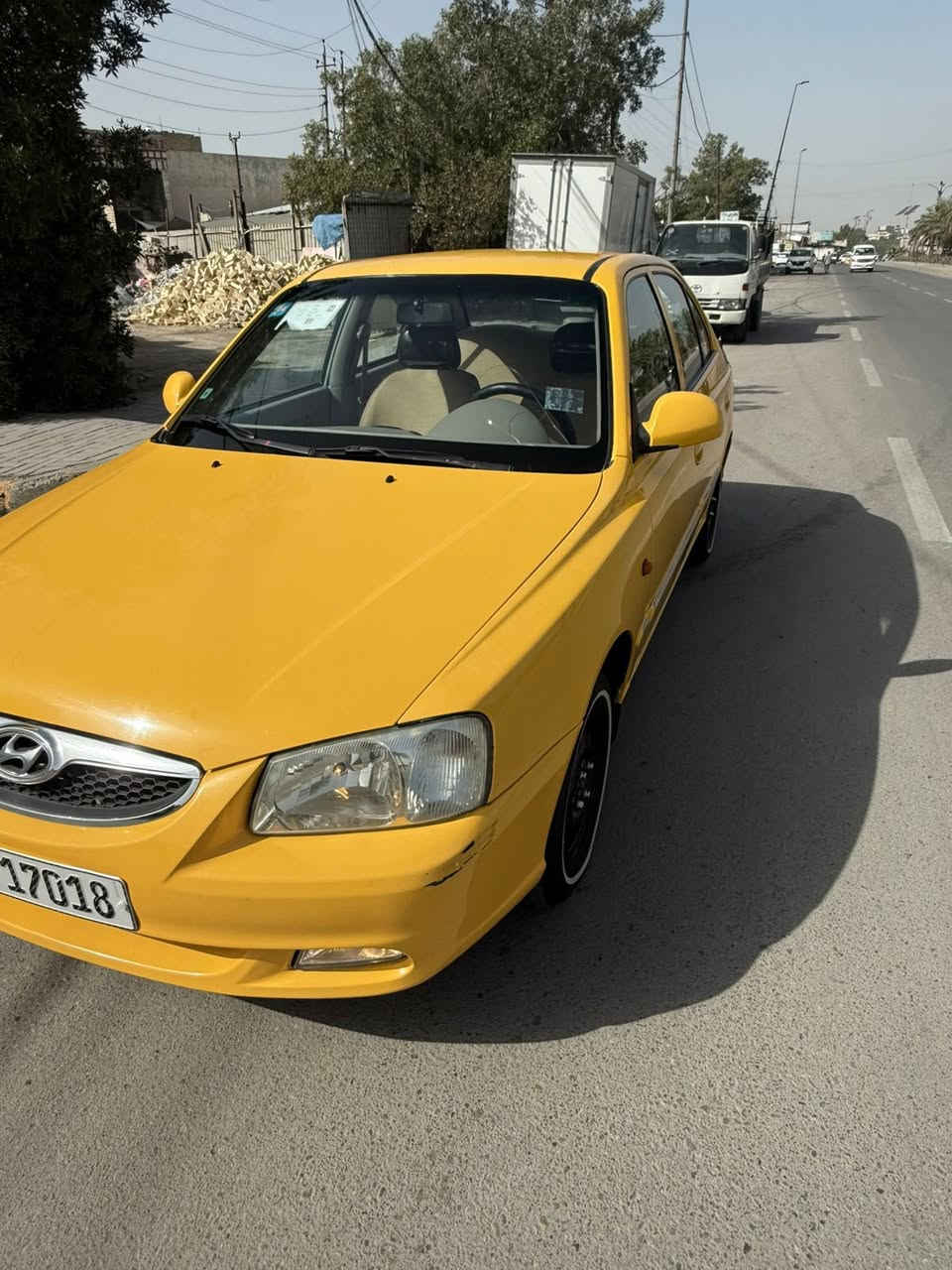 السلام عليكم شباب فيرنة موديل 2014 بسمي رقم بغداد انكليزي مصفرة هية وغرامات كفالة من الضربة والتبديل تخم تاير جديد باتري جديد صدر مامي خلفي دوشمة عام مكينة كير كفالة تبريد ثلج برغي مابيهة نقص السيارة جديدة كلش وجاهزة معيودة الجمالية وعندي صورهة قبل لا اعيدهة السعر 78$ ورقة مكاني بغداد الشعب تلفون ***********
