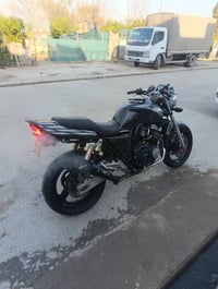 سي بي ٤٠٠ • موديل ٢٠٠٠ • سيرفس اوروبا